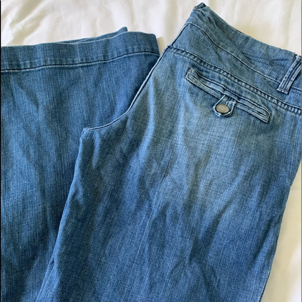 AE jeans size 6